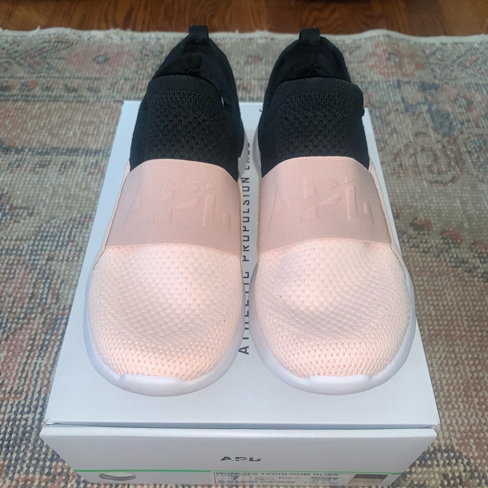APL techloom bliss dust rose nude shoes